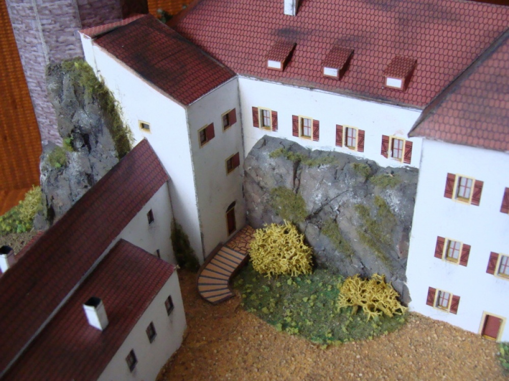 hrad Ro�tejn