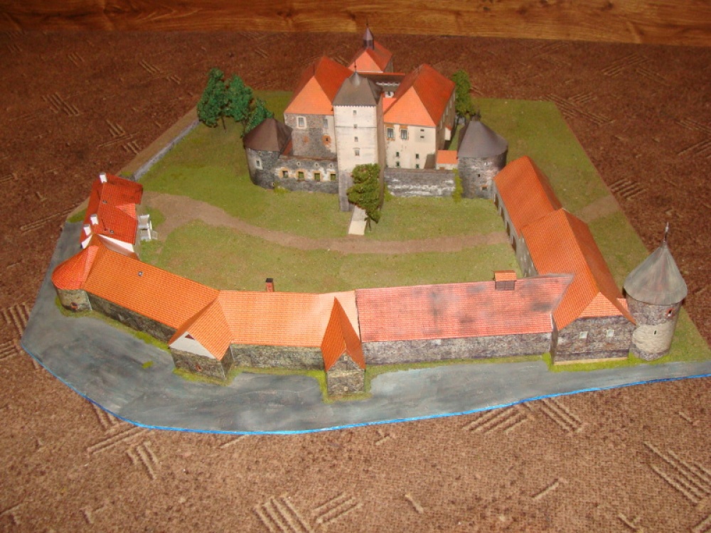 hrad ©vihov (Plnďż˝ velikost v novďż˝m oknďż˝) hrad ©vihov