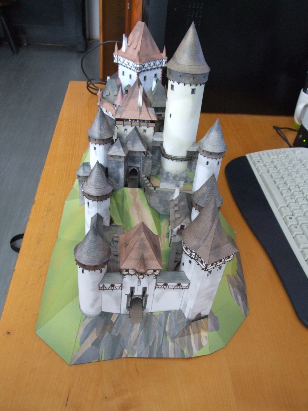 hrad Týřov (Plná velikost v novém okně) hrad Týřov