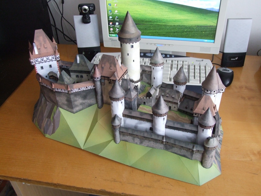 hrad Týřov (Plná velikost v novém okně) hrad Týřov