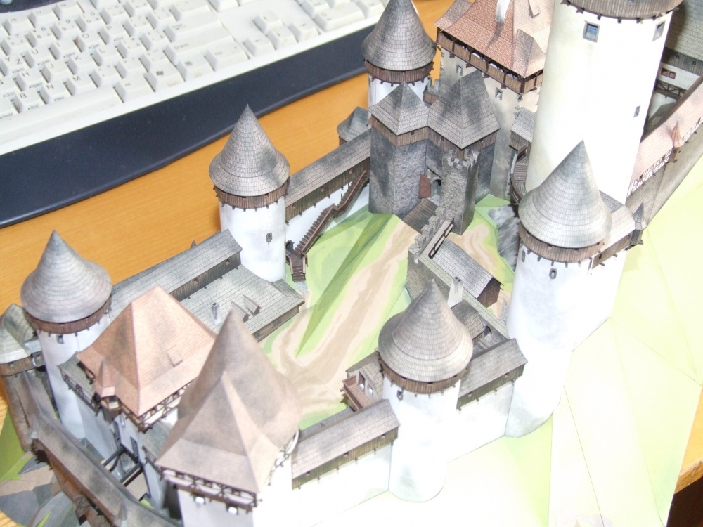hrad Týřov (Plná velikost v novém okně) hrad Týřov