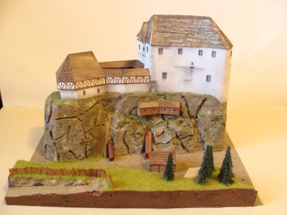 hrad Valečov (Plná velikost v novém okně) hrad Valečov