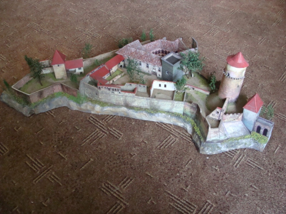 hrad Zvíkov (Plná velikost v novém okně) hrad Zvíkov