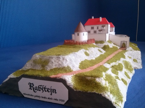hrad Rab�tejn u Dukovan