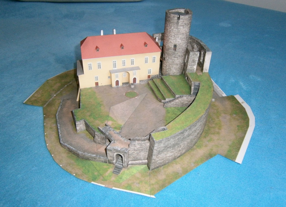 Hrad Svojanov (Plná velikost v novém okně) Hrad Svojanov