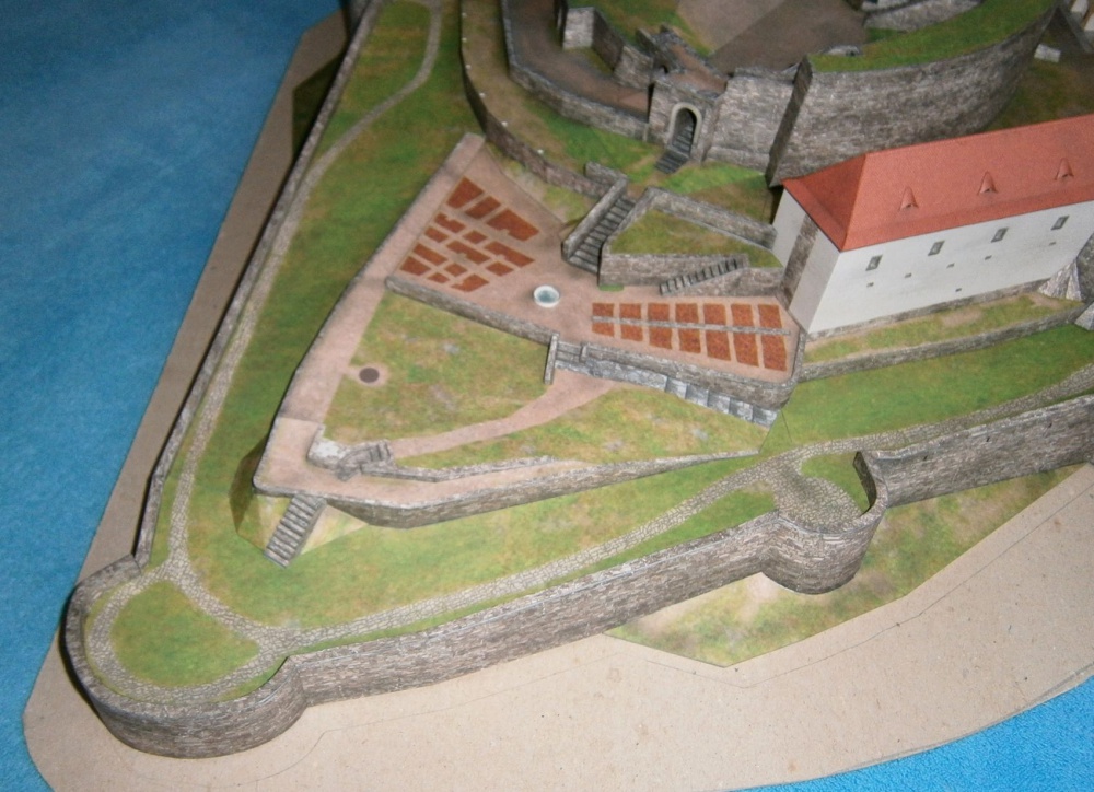 Hrad Svojanov (Plná velikost v novém okně) Hrad Svojanov