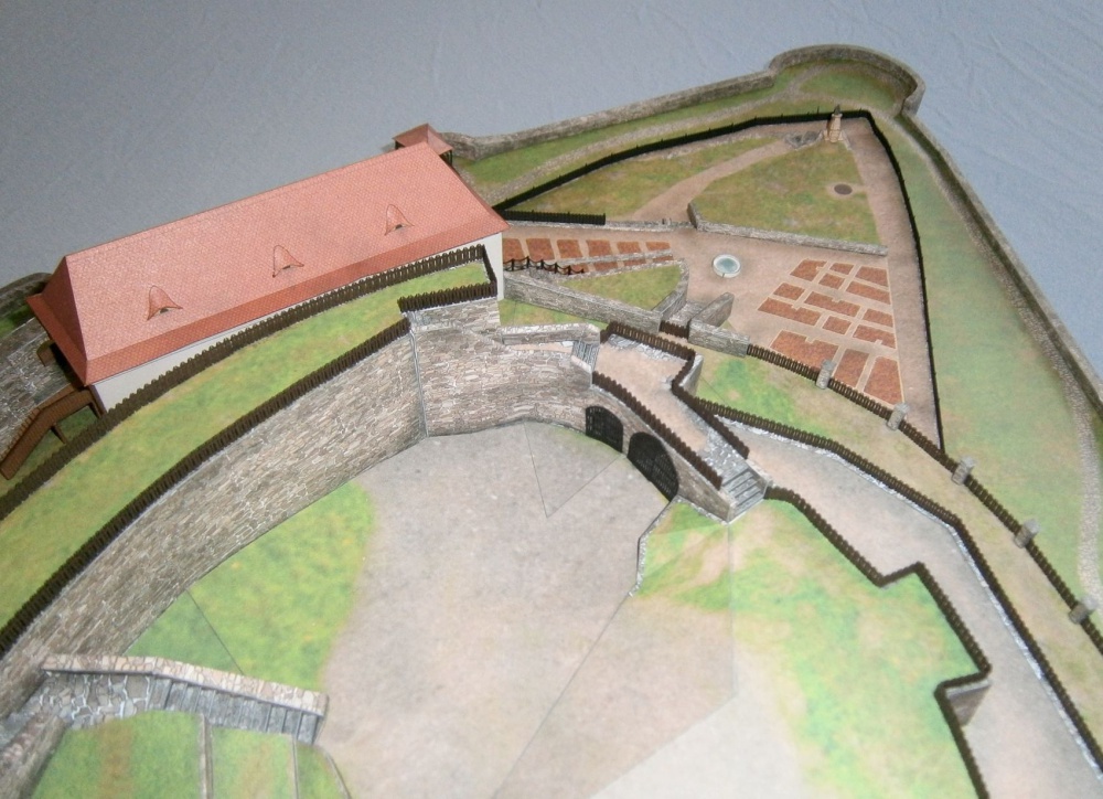 Hrad Svojanov (Plná velikost v novém okně) Hrad Svojanov