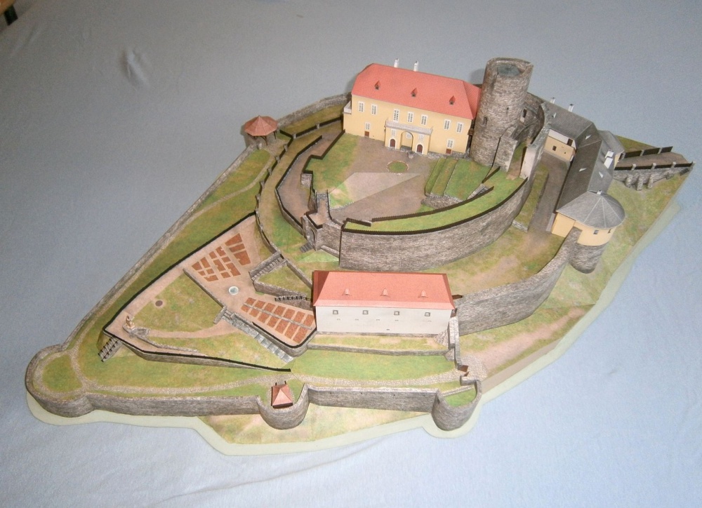 Hrad Svojanov (Pln� velikost v nov�m okn�) Hrad Svojanov