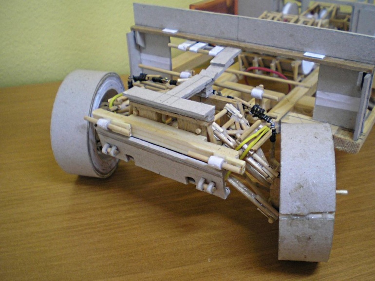 Hummer H1 (Plná velikost v novém okně) Hummer H1