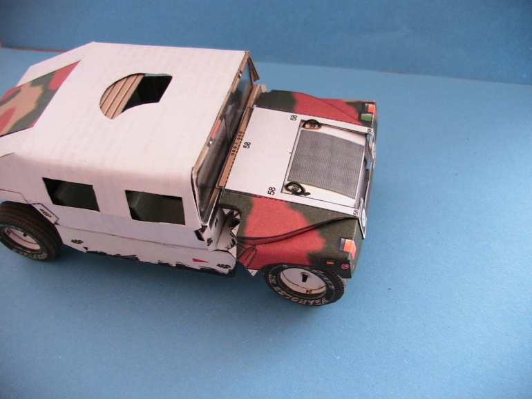 Humvee (Plná velikost v novém okně) Humvee