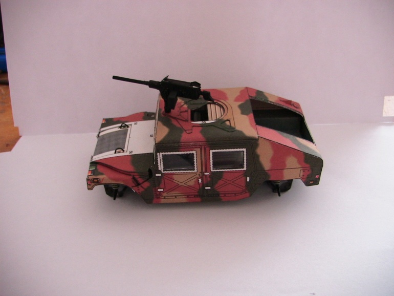 Humvee (Plná velikost v novém okně) Humvee