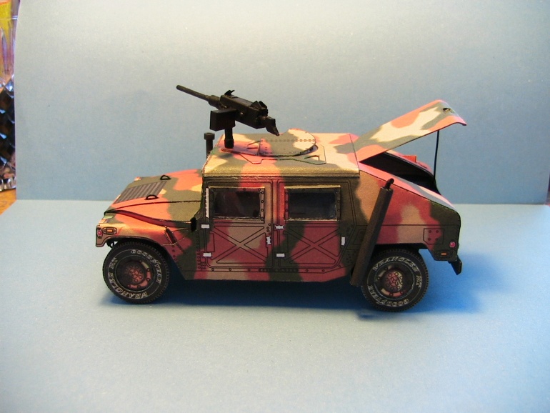 Humvee (Plná velikost v novém okně) Humvee