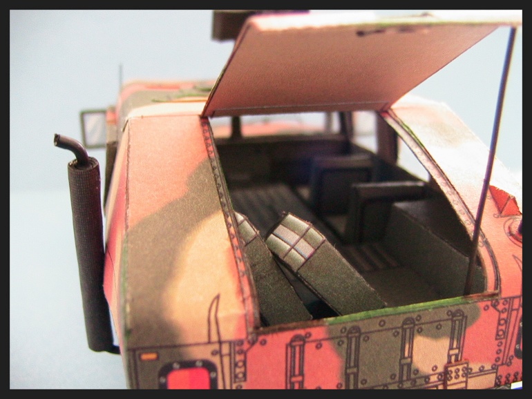 Humvee (Plná velikost v novém okně) Humvee