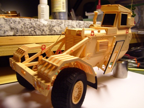 Husky MK III /1:25/ US -ARMY Beta Husky MK III /1:25/ US -ARMY Beta