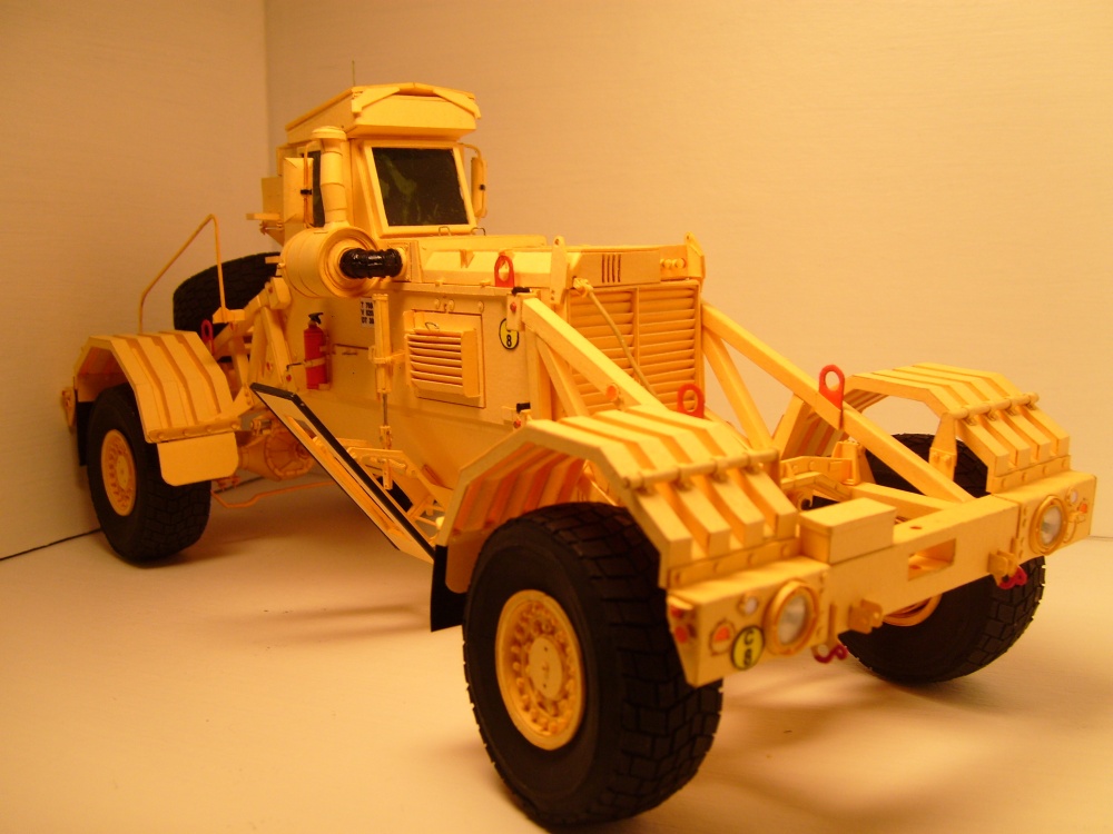  Husky MK III /1:25/ US -ARMY Beta