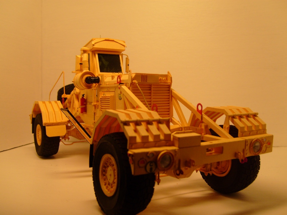  Husky MK III /1:25/ US -ARMY Beta