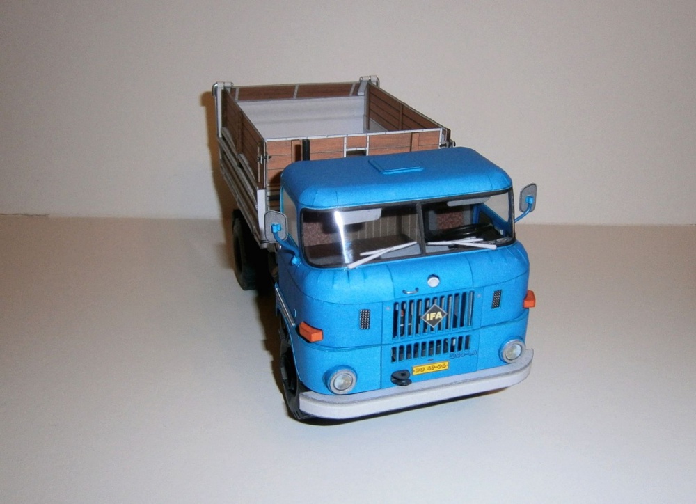 IFA W50 nást.syp.mat. (Plná velikost v novém okně) IFA W50 nást.syp.mat.
