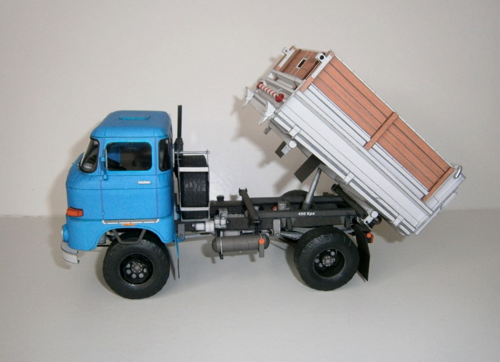 IFA W50 nást.syp.mat. (Plná velikost v novém okně) IFA W50 nást.syp.mat.