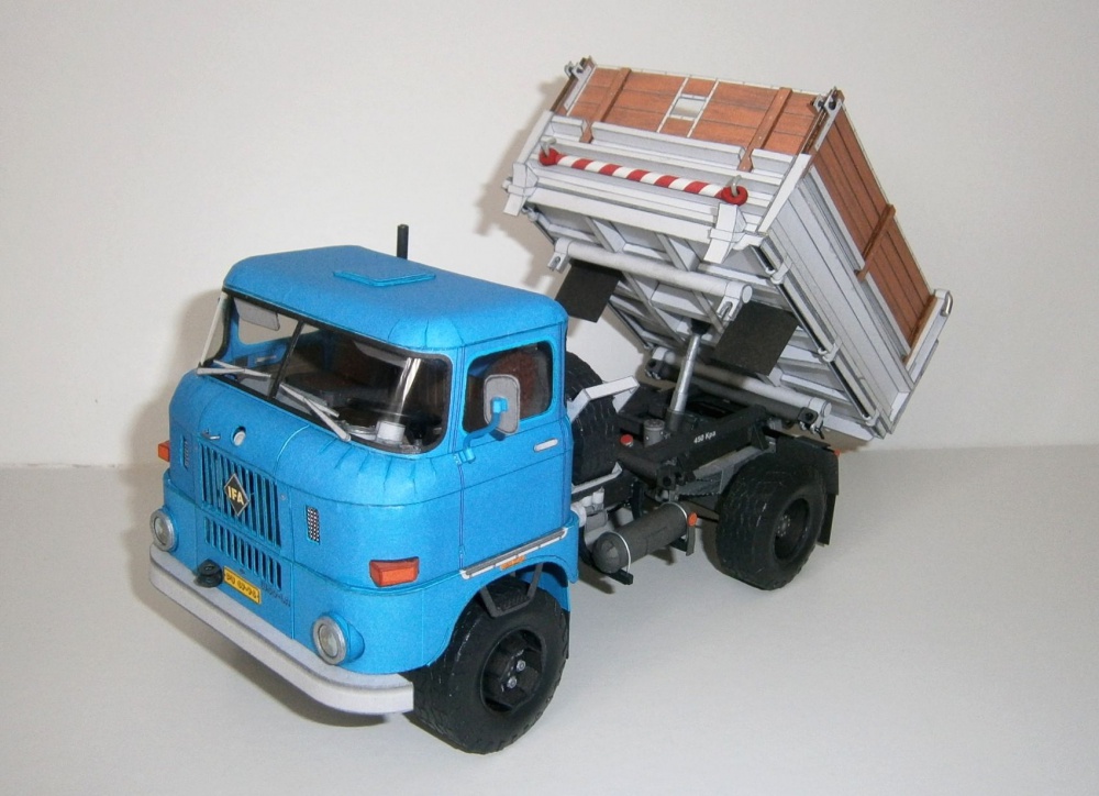 IFA W50 nást.syp.mat. (Plná velikost v novém okně) IFA W50 nást.syp.mat.