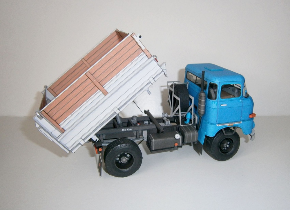 IFA W50 nást.syp.mat. (Plná velikost v novém okně) IFA W50 nást.syp.mat.