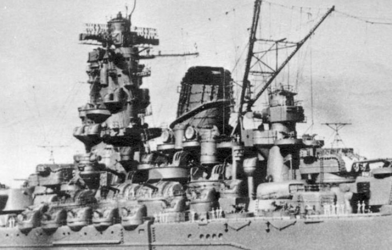 25648