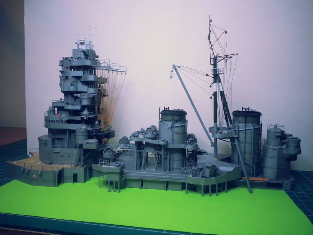 IJN HIEI (Plná velikost v novém okně) IJN HIEI