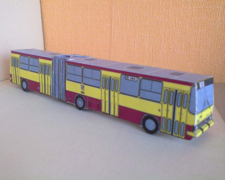 Ikarus (Plná velikost v novém okně) Ikarus