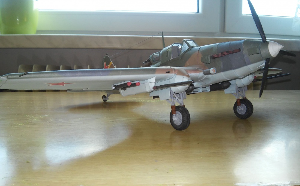 Il-2 (Plná velikost v novém okně) Il-2