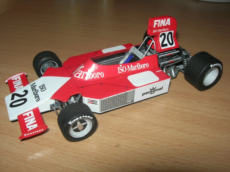 ISO Marlboro FW02 (Plná velikost v novém okně) ISO Marlboro FW02