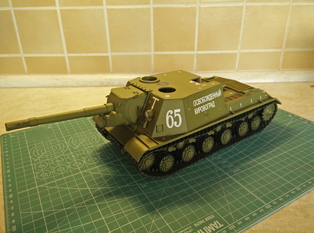 ISU-152 (Plná velikost v novém okně) ISU-152