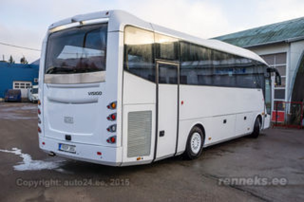 Isuzu Visigo (Plná velikost v novém okně) Isuzu Visigo