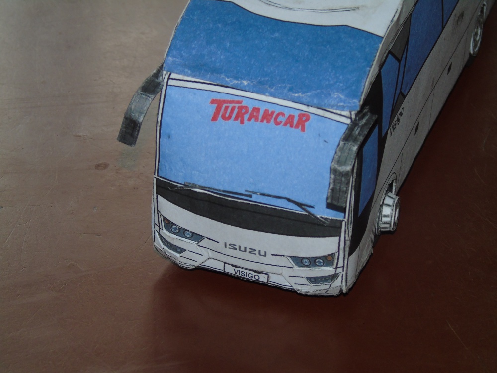 Isuzu Visigo (Plná velikost v novém okně) Isuzu Visigo