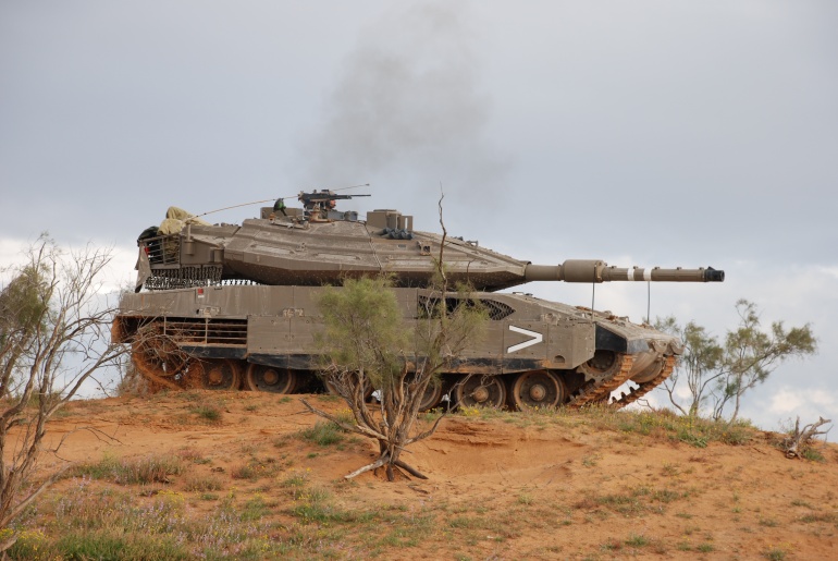 Izraelský tank Merkava (Plná velikost v novém okně) Izraelský tank Merkava