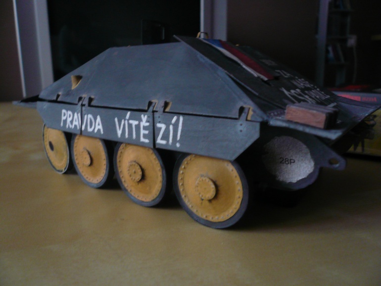 Jagpanzer Hetzer (Plná velikost v novém okně) Jagpanzer Hetzer