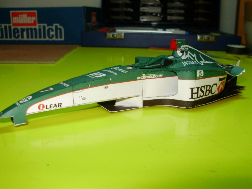 JAGUAR R1 (Plná velikost v novém okně) JAGUAR R1