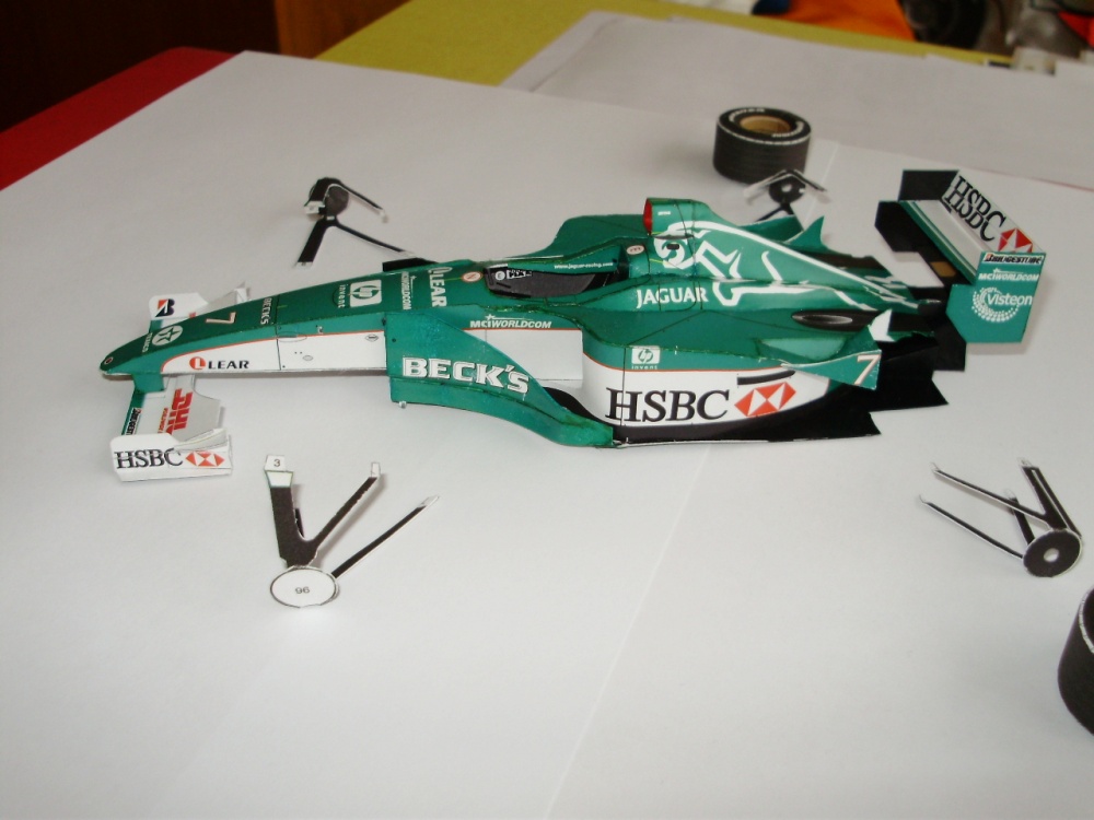 JAGUAR R1 (Plná velikost v novém okně) JAGUAR R1