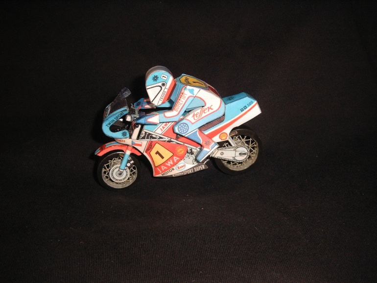 Jawa A Yamaha (Plná velikost v novém okně) Jawa A Yamaha
