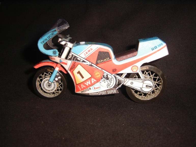 Jawa A Yamaha (Plná velikost v novém okně) Jawa A Yamaha