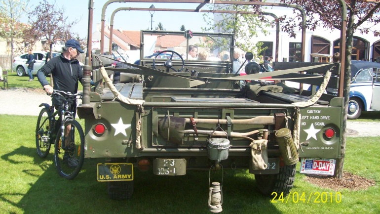 JEEP atd. (Plná velikost v novém okně) JEEP atd.