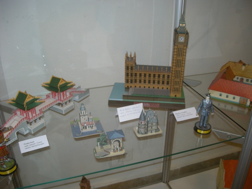 J�lov� u Prahy - v�stava model� architektury
