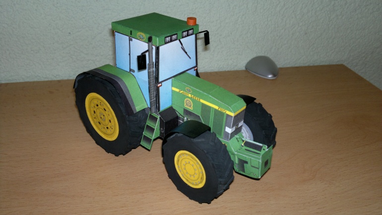 John Deere 7810 (Plná velikost v novém okně) John Deere 7810