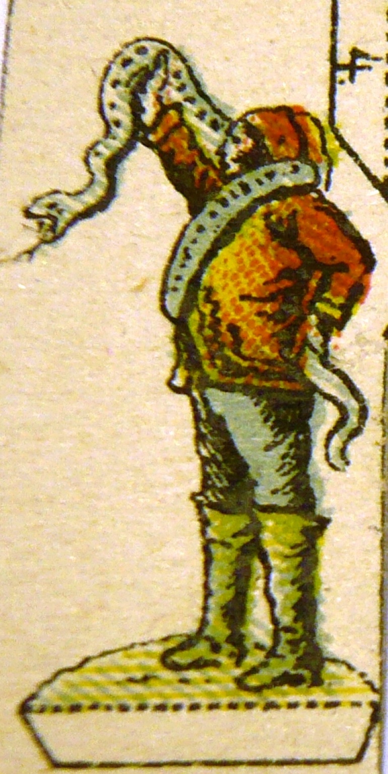 61562