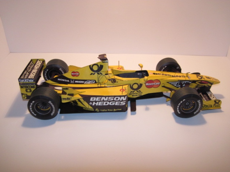 Jordan EJ 10 (Plná velikost v novém okně) Jordan EJ 10