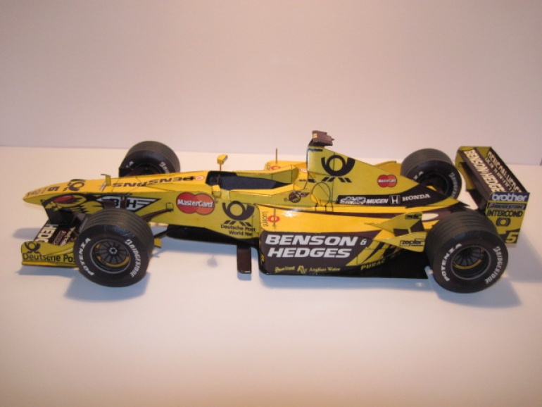 Jordan EJ 10 (Plná velikost v novém okně) Jordan EJ 10