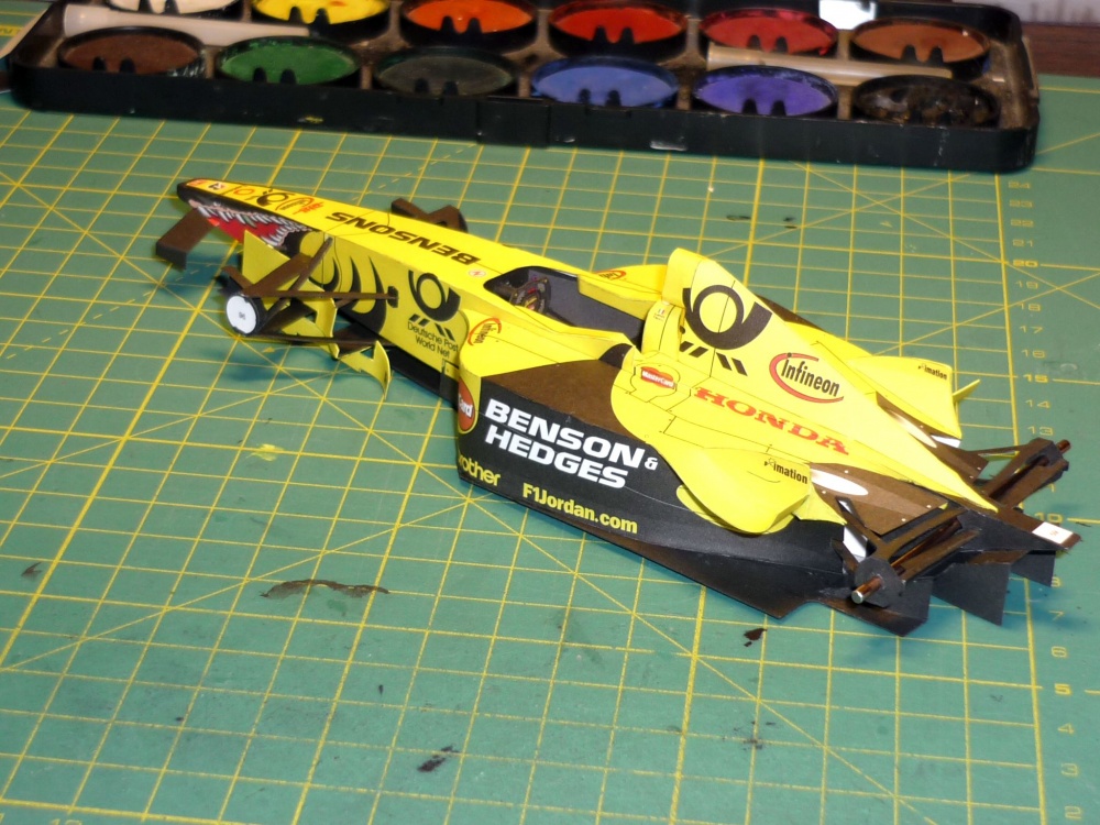 Jordan EJ 11 - Jarno Trulli - 2001 (Plná velikost v novém okně) Jordan EJ 11 - Jarno Trulli - 2001