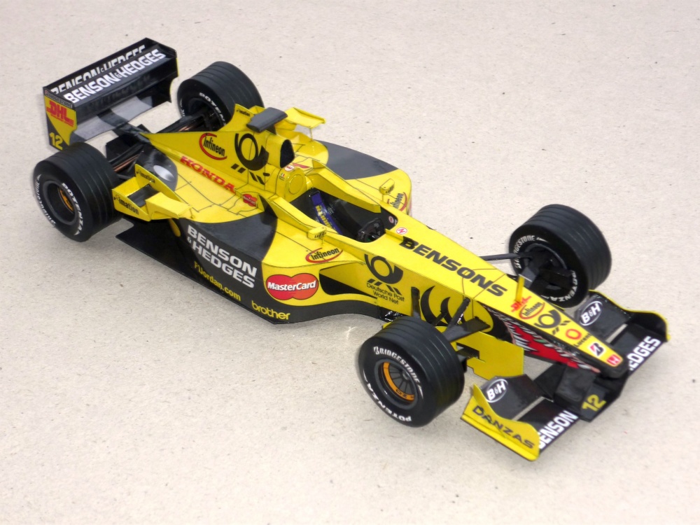 Jordan EJ 11 - Jarno Trulli - 2001 (Plná velikost v novém okně) Jordan EJ 11 - Jarno Trulli - 2001