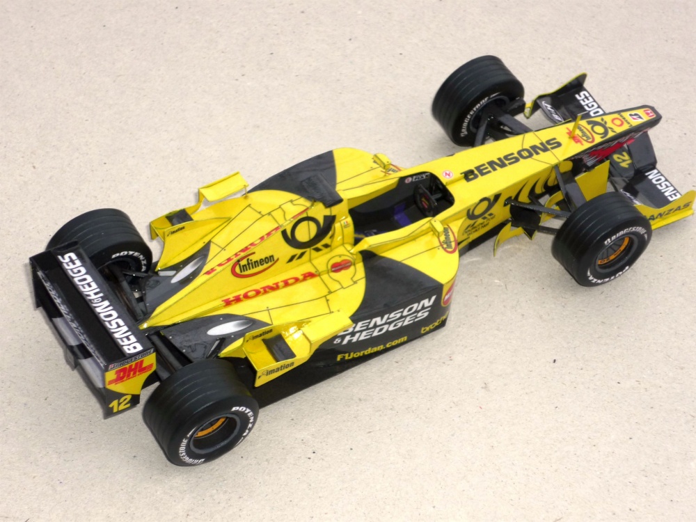 Jordan EJ 11 - Jarno Trulli - 2001 (Pln� velikost v nov�m okn�) Jordan EJ 11 - Jarno Trulli - 2001