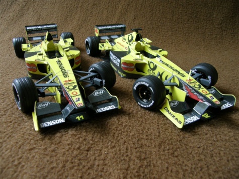 Jordan EJ 11 oba piloti Jordan EJ 11 oba piloti