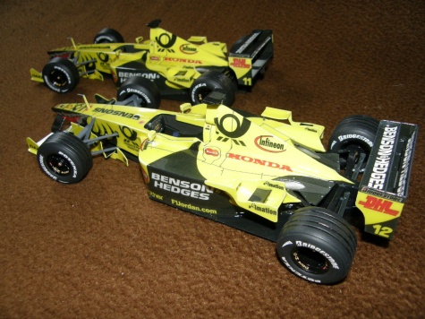 Jordan EJ 11 oba piloti Jordan EJ 11 oba piloti
