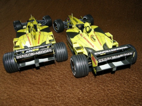 Jordan EJ 11 oba piloti Jordan EJ 11 oba piloti